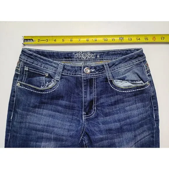 Revolt Women's Blue Denim Jeans - Size 6 - Rhinestone - Picture 2 of 7